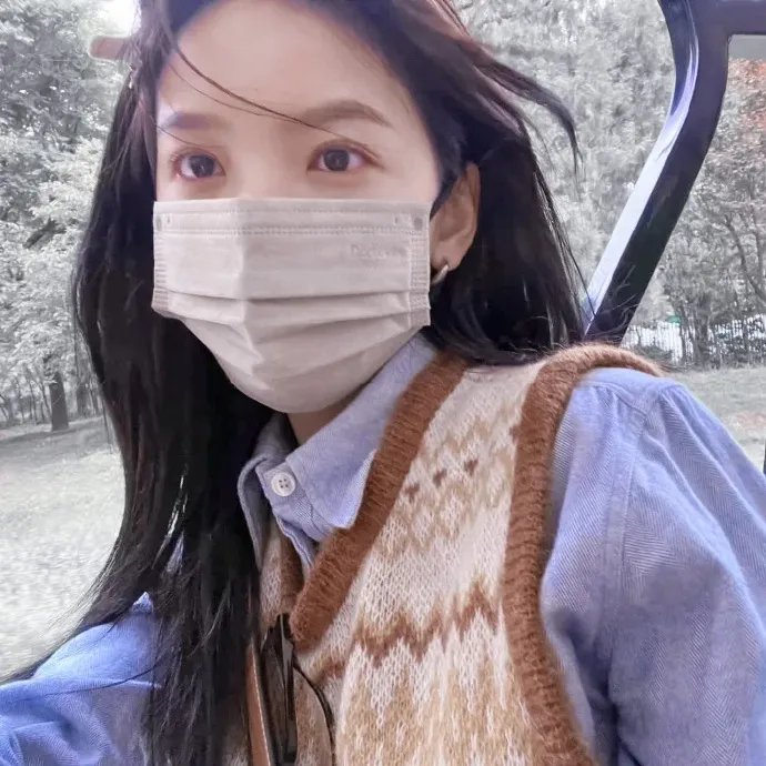 被偷听心声后冷宫小厨娘成团宠啦